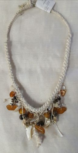 Колие мъниста ,седеф и кехлибар